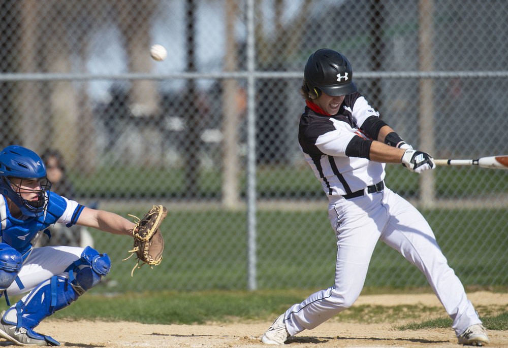 MCW rallies in the sixth to 10-run Clipper nine